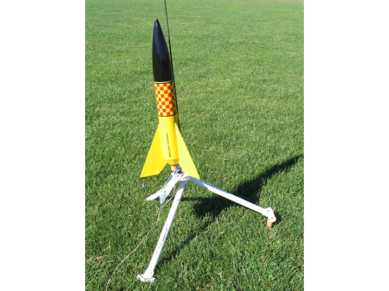 Rocket Builder's Workshop: Crafting Model Rocketry